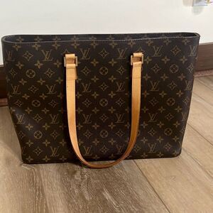 Louis Vuitton Luco Handbag Monogram Canvas